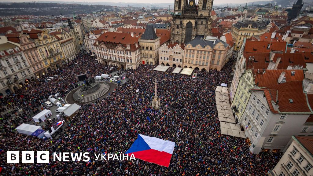 Як влада Чехії свариться через Україну і чому люди вийшли за президента