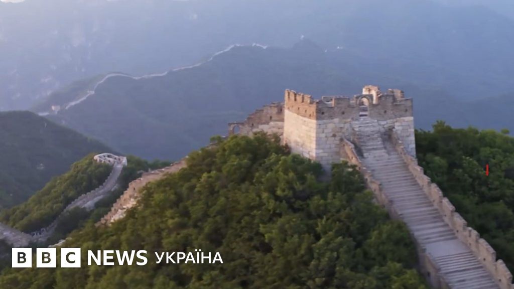 Китайський мур реставрують. А для чого дрони й віслюки? - BBC News Україна