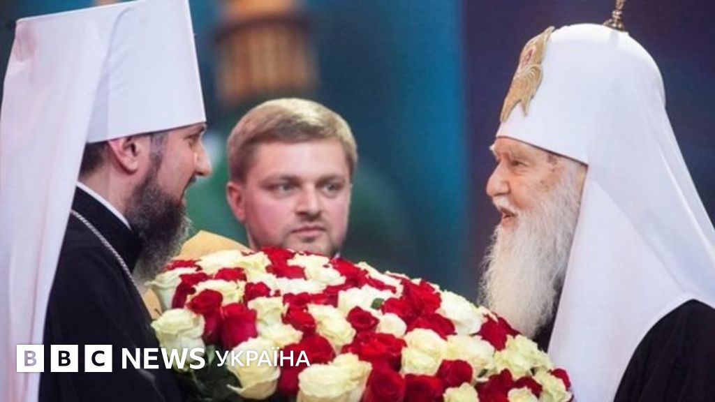 https://ichef.bbci.co.uk/news/1024/branded_ukrainian/1018F/production/_107153956_bf899e05-4e78-4618-bff5-834b6e21f5da.jpg