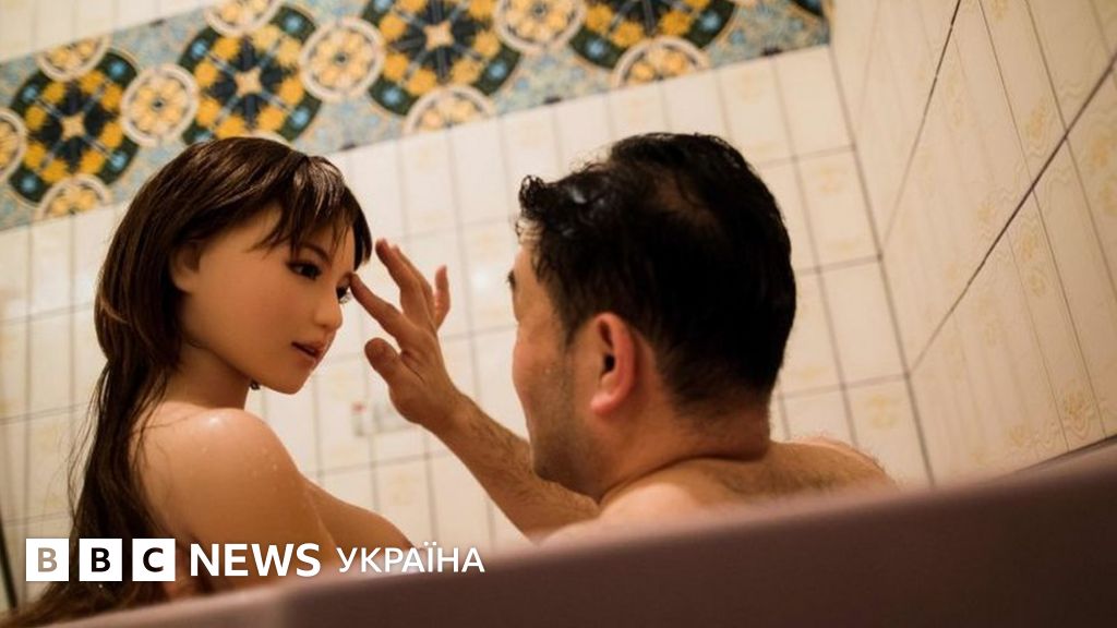 Кеудесі бар балапанның денесін көрсететінін көріңіз