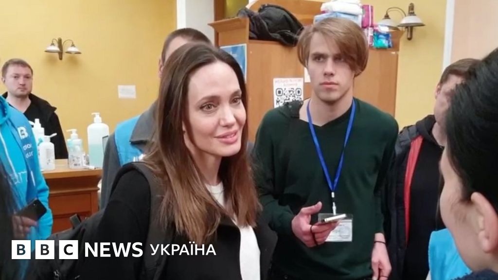 Анджеліна Джолі про українців: "Вражена стійкістю і сміливістю" - BBC ...