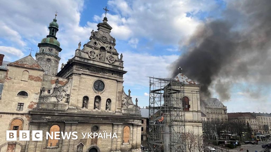 Росія вдарила шахедами по центру Львова, Франківська й Тернополя: багато поранених