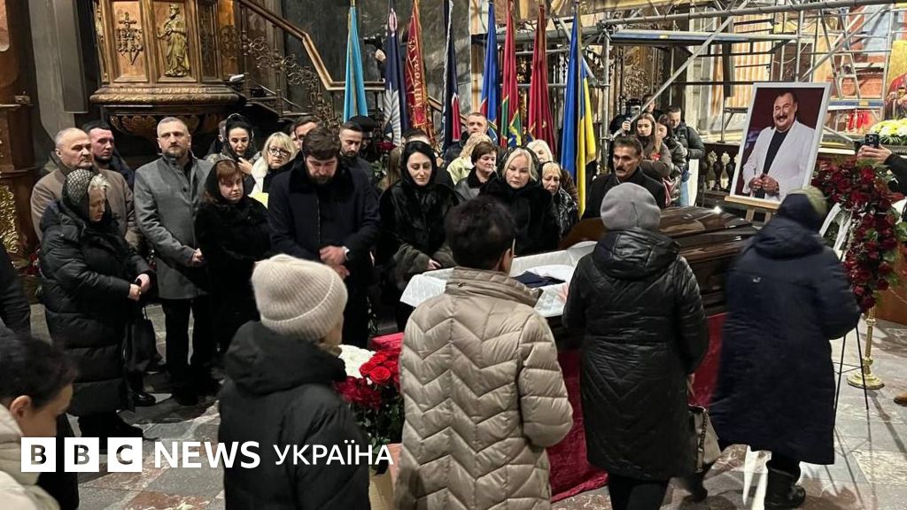 У Львові прощаються зі Степаном Гігою