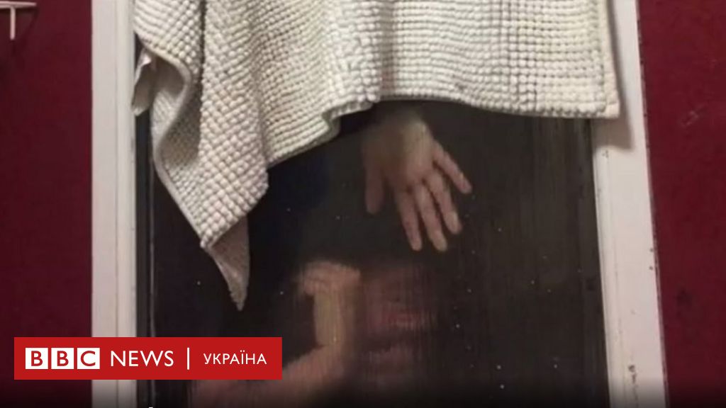 Муж и жена сосут один хуй через дырку в туалете порно видео