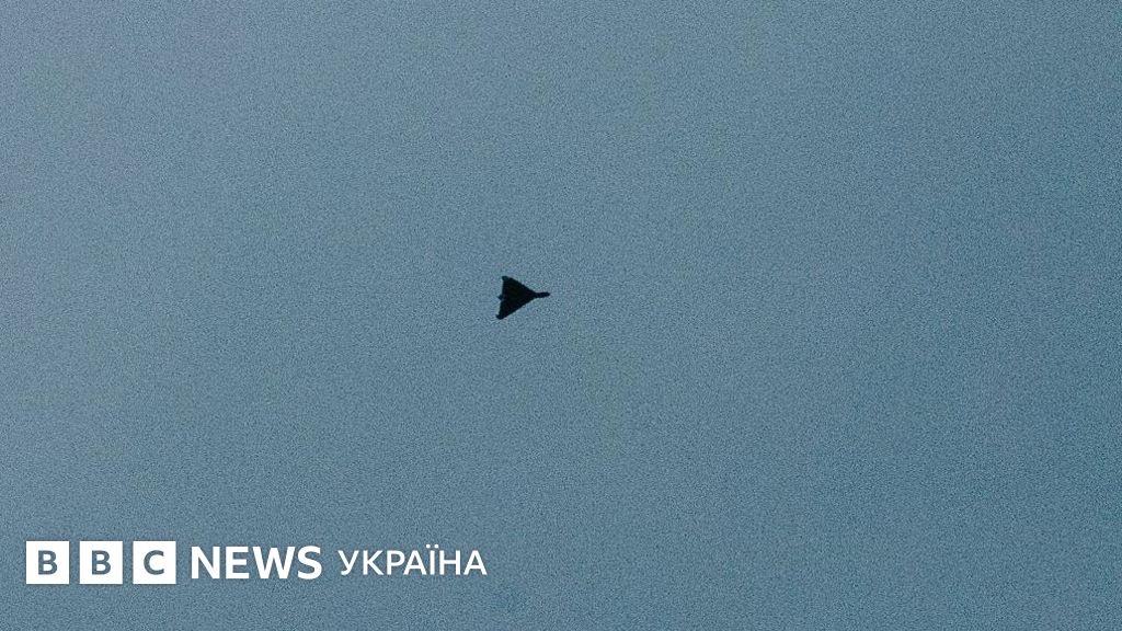 Шахеди атакували Київ, Рівне, Вінницю, Сарни. Рухаються на захід. Що відомо