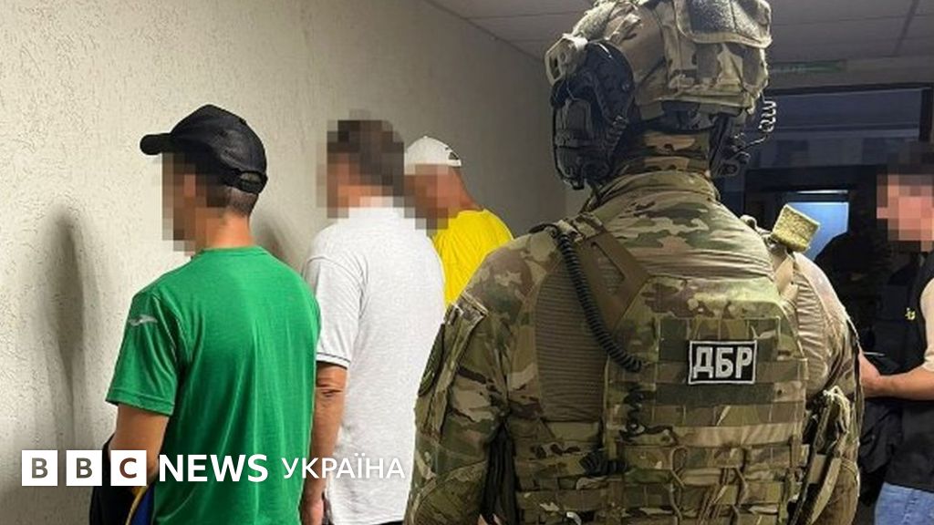 "Фіктивно служили". На Прикарпатті скандал з мобілізацією футболістів ...