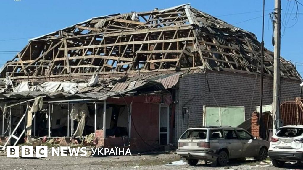 Мерефа. Від ракетного удару Росії біля Харкова загинули 5, багато поранених