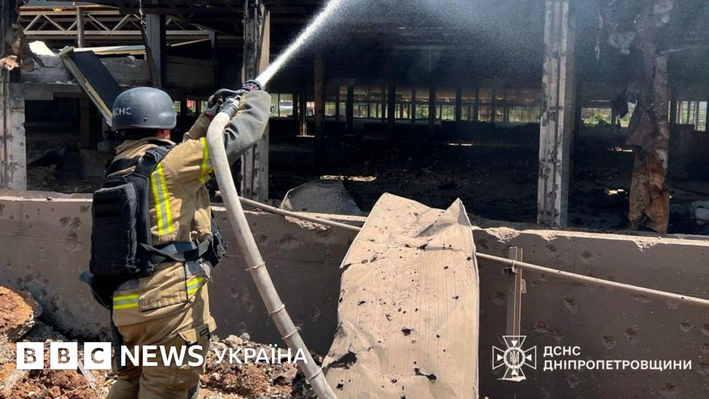 Вбило просто на пляжі біля моря. Четверо загиблих від удару Росії по Кривому Рогу і Одесі