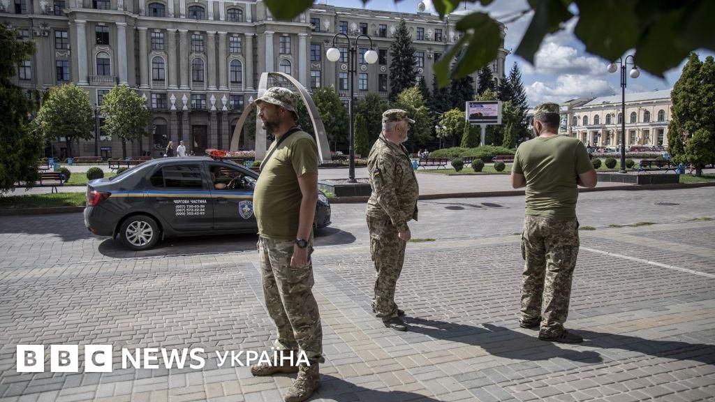 На Одещині чоловік з ножем напав на військових ТЦК. Вони у важкому стані