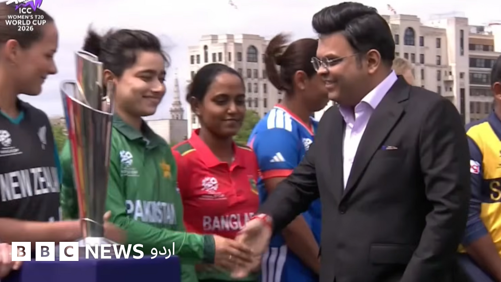 ’جے شاہ فاطمہ ثنا سے ہاتھ ملا سکتے ہیں تو انڈین کھلاڑی کیوں 