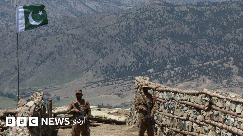 پاک افغان کشیدگی: ’پاکستانی فوج جہاں ہے وہیں رہے گی‘ - BBC News اردو