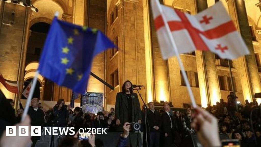 Moskva janubidagi fohishalar Rus pornosi: mushuk fotosurati