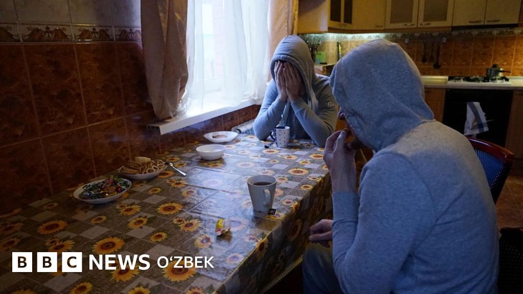 Rus onalari ishtirokidagi rus porno Kokrak uchlari bilan porno