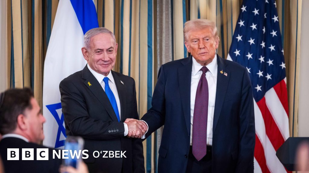 Reychel Teylorning yalangoch fotosuratlari