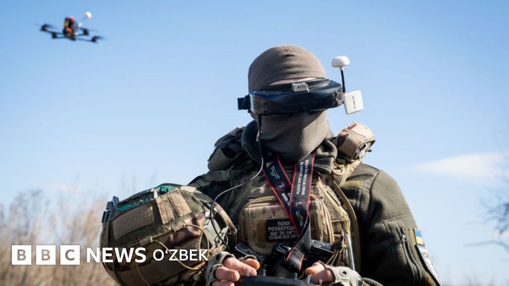 Rus hammomida gey askarlar