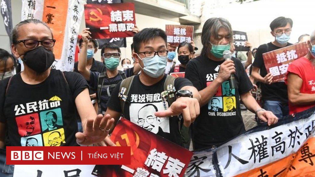 香港：國安法生效後首次逮捕人