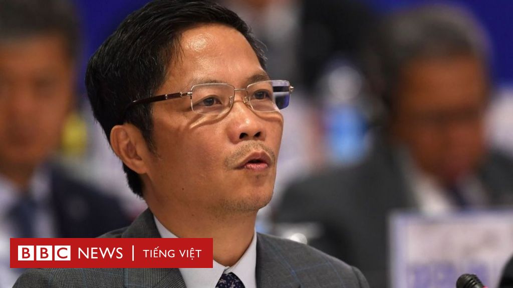 Xôn xao việc vợ Bộ trưởng Công thương VN được đón tại chân máy bay - BBC News Tiếng Việt