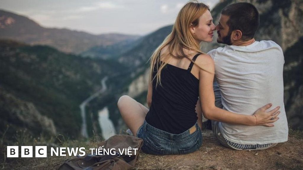 Tôi bị người đàn ông hấp dẫn nhất quyến rũ