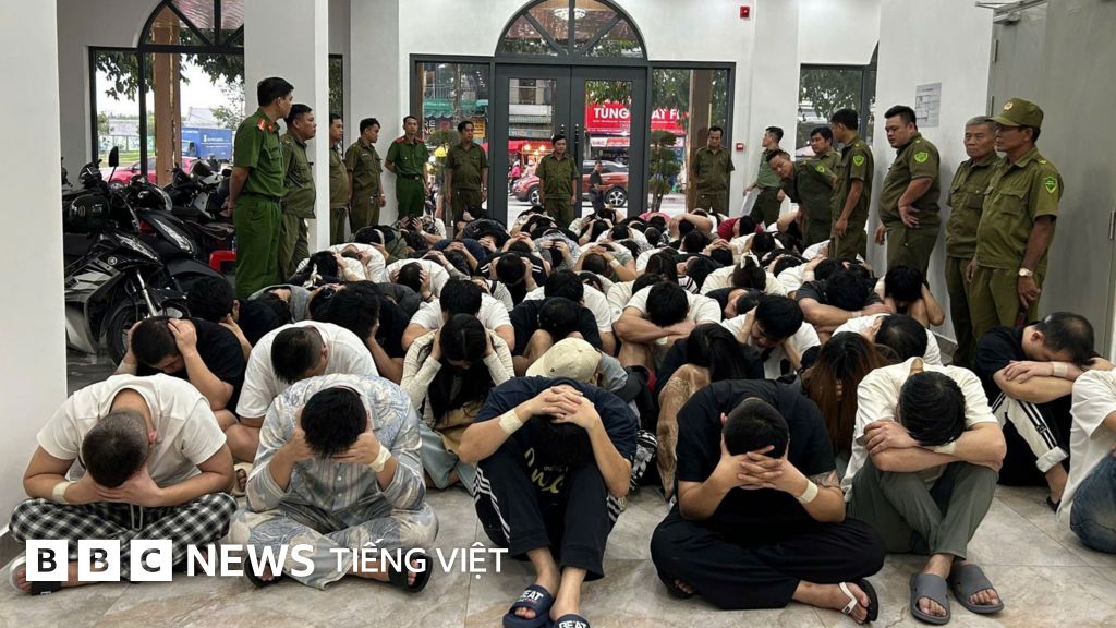 Người Trung Quốc tràn từ Campuchia qua Việt Nam lừa đảo