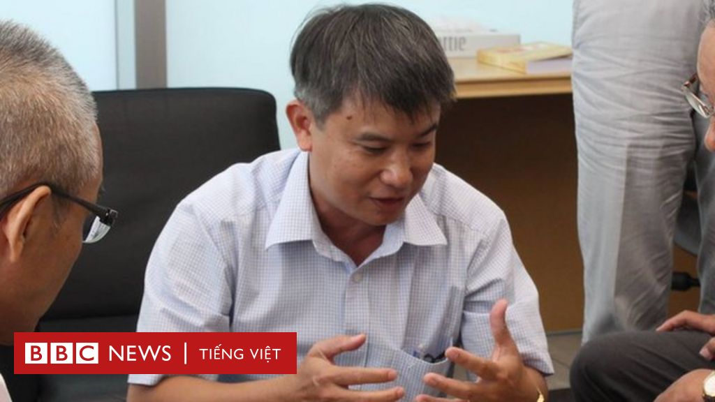 "Người săn bản đồ" Trần Đức Anh Sơn bị 'cảnh cáo' vì bài ...