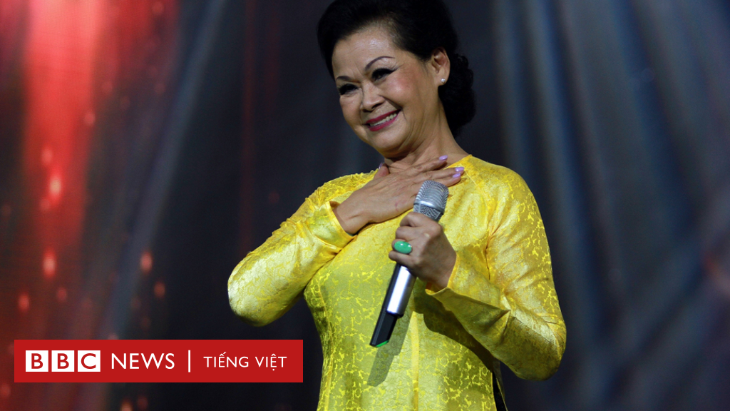 Khánh Ly là một trong những giọng ca nổi tiếng của Việt Nam, không chỉ với tài năng trình diễn mà còn với tinh thần văn minh và nhân văn của mình. Hãy đến với đoạn video này để hiểu thêm về Khánh Ly và tình trạng văn minh trong âm nhạc, cũng như trải nghiệm âm nhạc đầy cảm xúc của cô ca sĩ tài năng này.