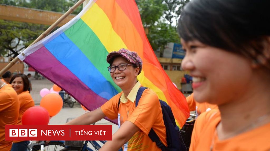 LGBT, tình yêu đồng giới và những định kiến ở Việt Nam - BBC News ...