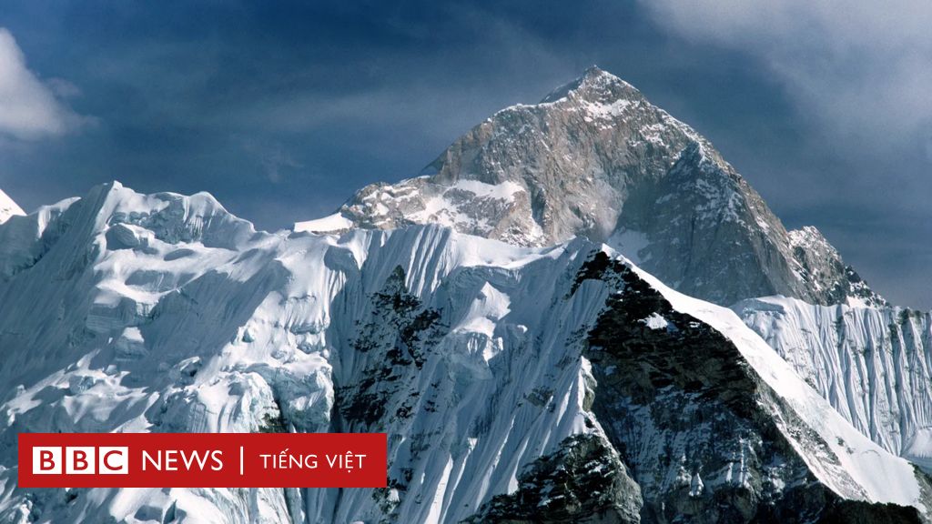 Đỉnh Everest, 'nóc nhà thế giới' sẽ tiếp tục cao lên tới mức nào? - BBC  News Tiếng Việt