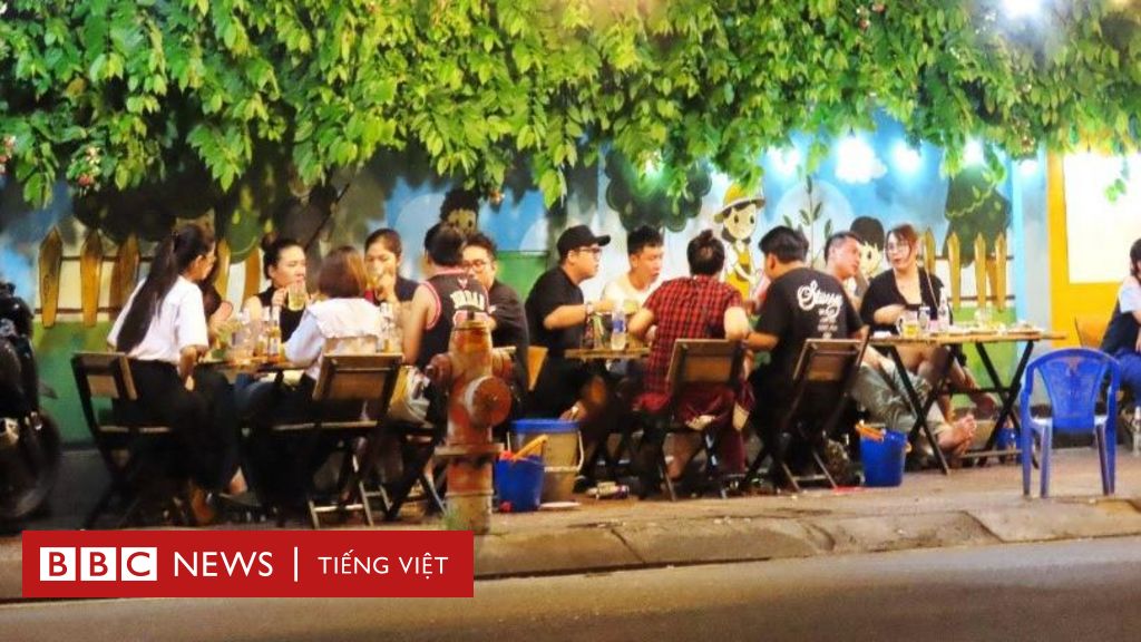 Người Việt Nam say sưa nhậu, ai được lợi và cái hại có ai lo? - BBC News  Tiếng Việt
