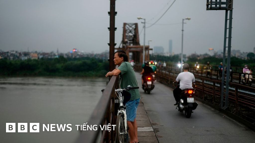 'Kỳ tích sông Hồng': Những giá trị nào đang bị đánh đổi?