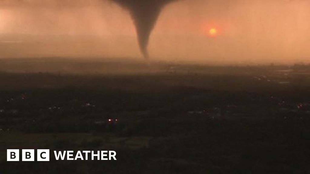 US Tornadoes - BBC Weather