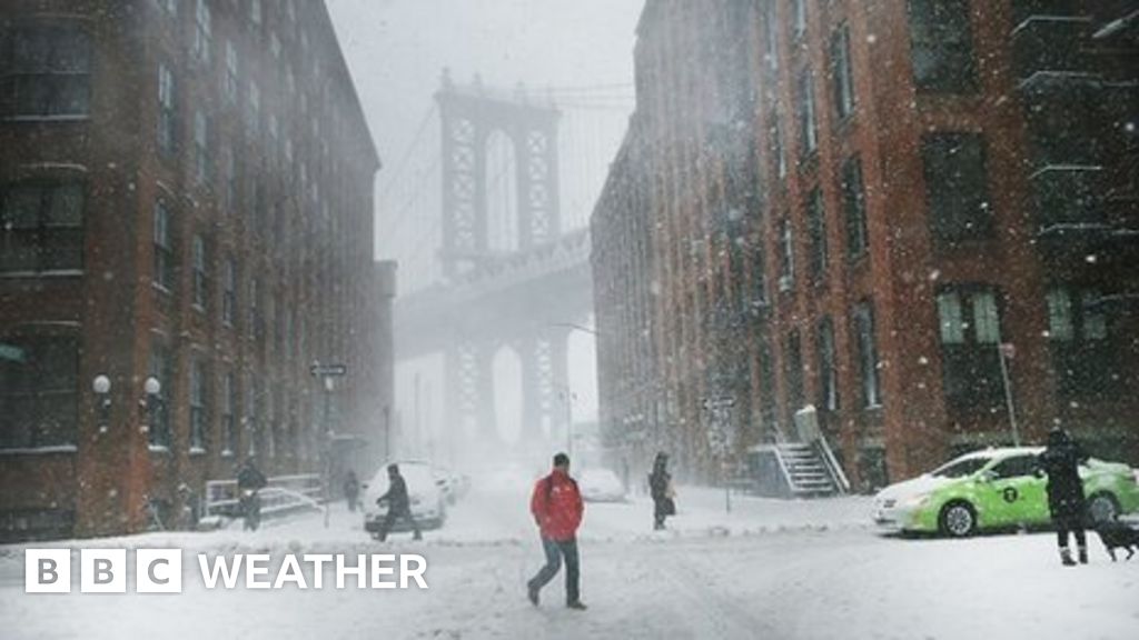 Snowstorm Hits North Eastern United States Bbc Weather 1004