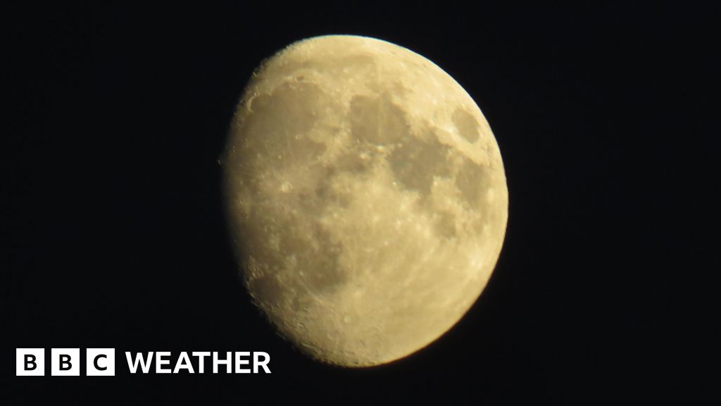 November full Moon when to see the last supermoon of 2024 BBC Weather