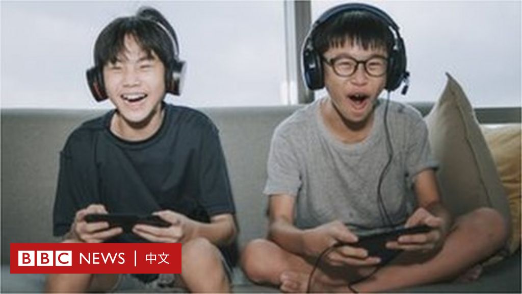 中国严打“精神鸦片” 青少年只能周末玩三小时网络游戏