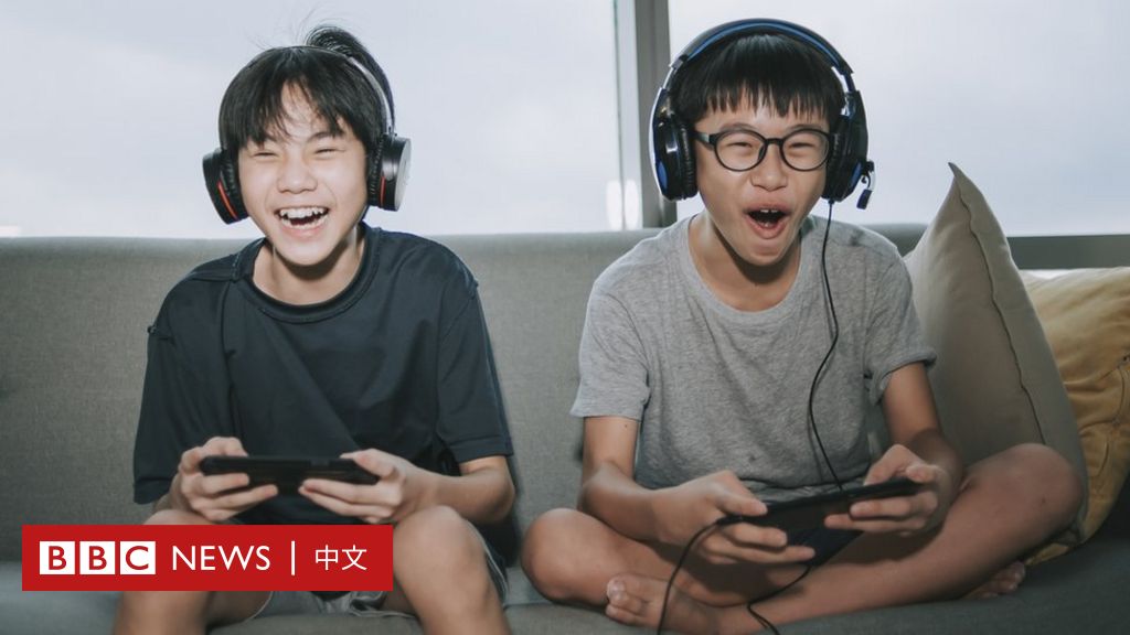 中国严打“精神鸦片” 青少年只能周末玩三小时网络游戏