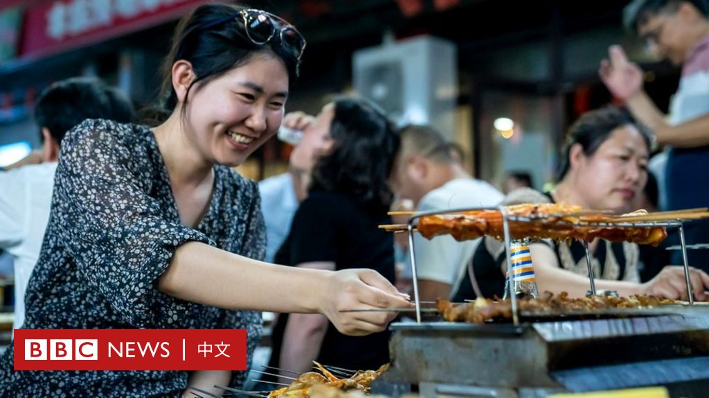 The Reality of China’s Economic Downturn: Barbecues and Abandoned Buildings