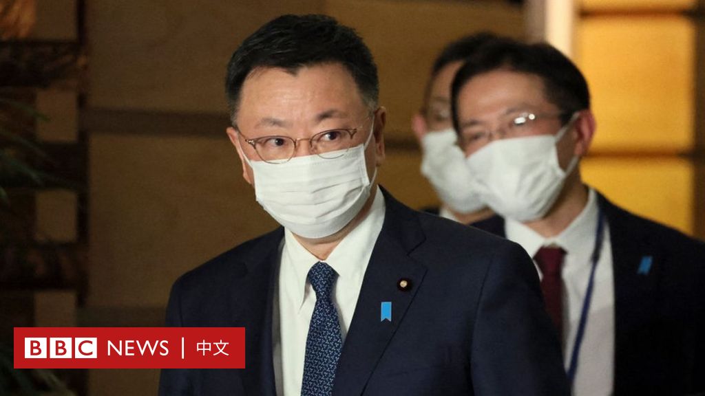 中国、スパイ容疑で日本人を拘束 – BBCニュース