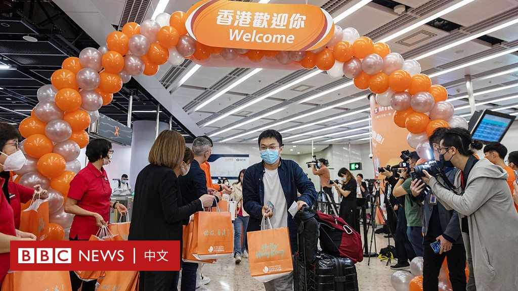通关：“南下”香港人流稀少，旅游业者称“年中才会恢复”
