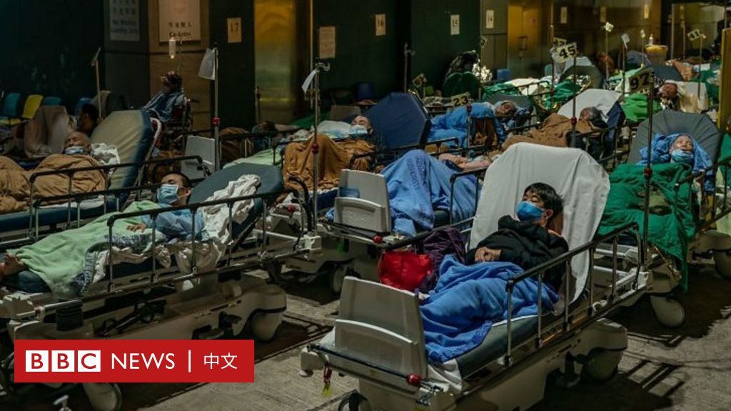 香港疫情：在人均3平米的劏房确诊，市民需等三天才能入院