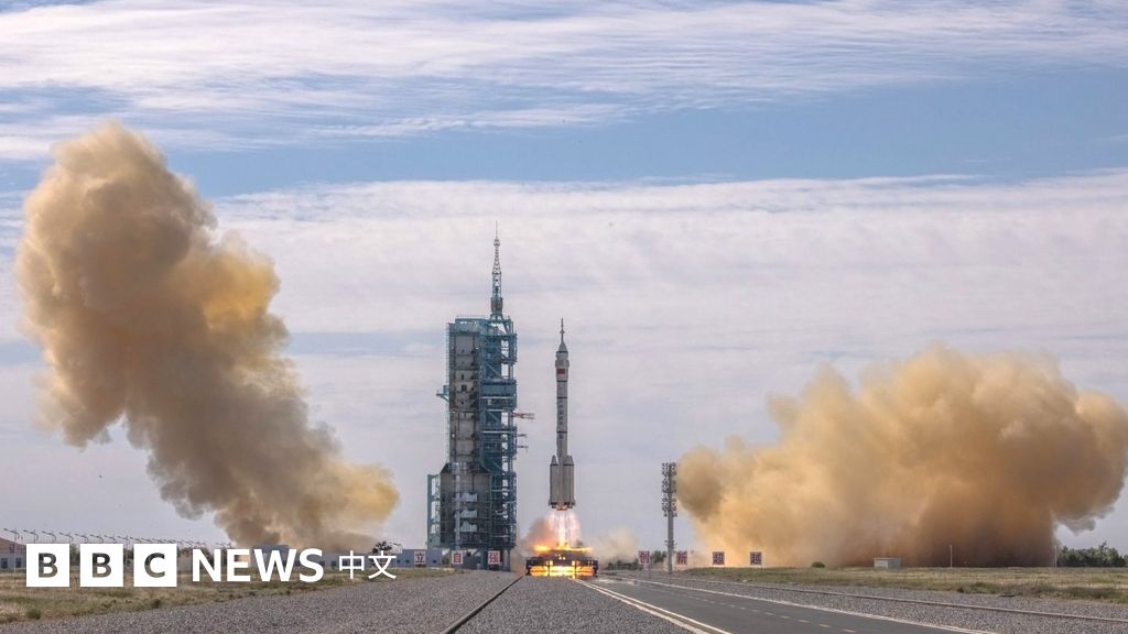 中国发射神舟十二飞船首次把三名宇航员送往 天宫号 空间站 c News 中文