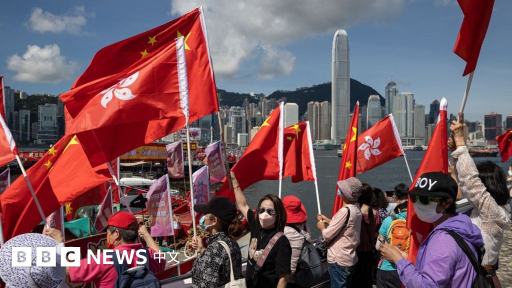 香港移交25年：从数字看香港近年变化