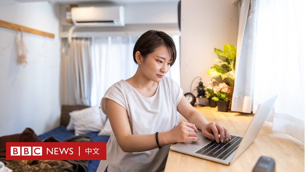 肺炎暴发：卧床工作一年会发生什么-BBC新闻