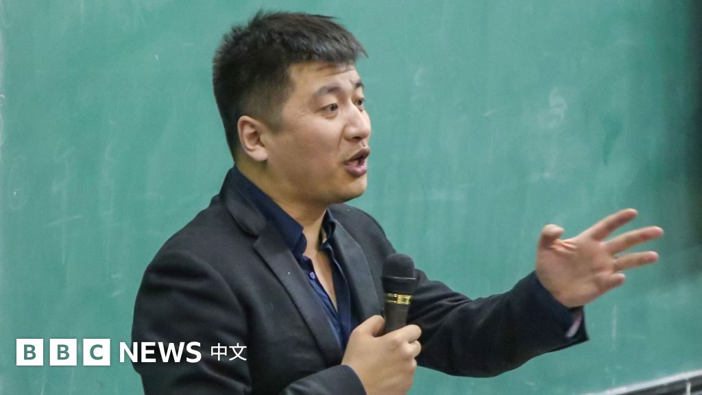 張雪峰去世引發萬人送別 中國網紅「升學規劃師」背後的教育焦慮