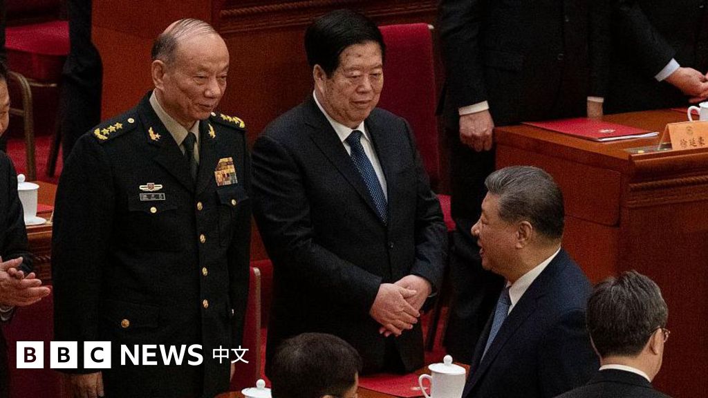 中国两会人事观察:新晋大员、将领寥落与边疆重构