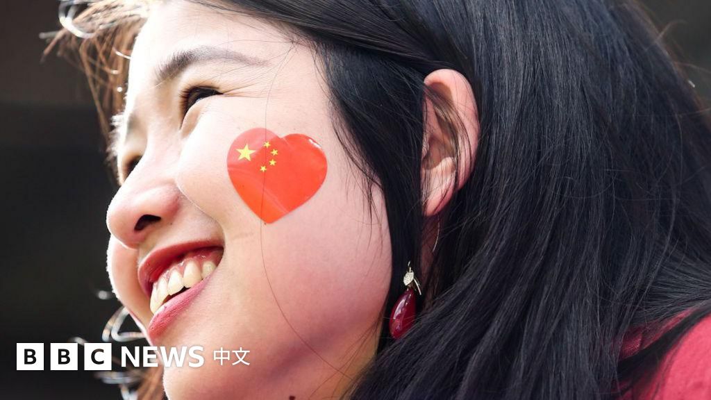 女性观众或者从业者的存在受到质疑、歧视乃至骚扰的问题一直存在。据称女性用户占70%的“小红书”拿下2