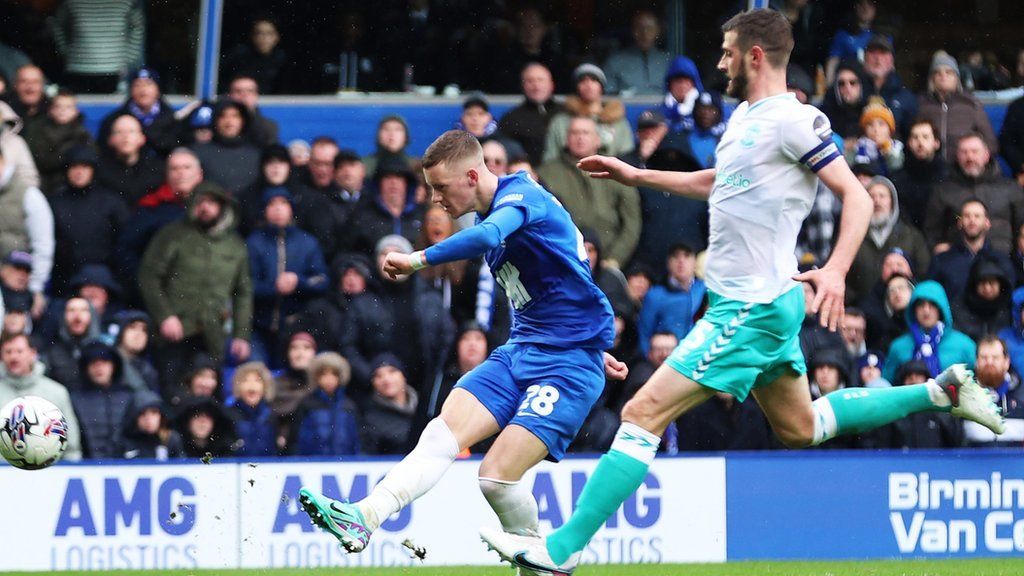 On-loan Fulham striker Jay Stansfield is now into double figures for the season for Birmingham City