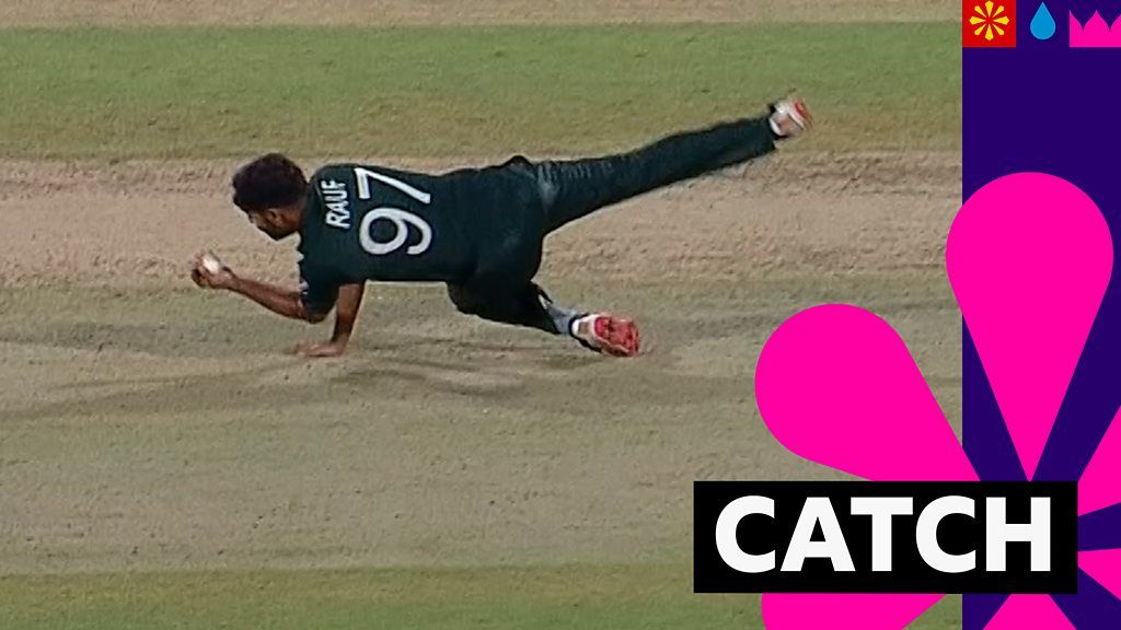 'What a catch!' - Rauf's stunning one-handed catch for Pakistan