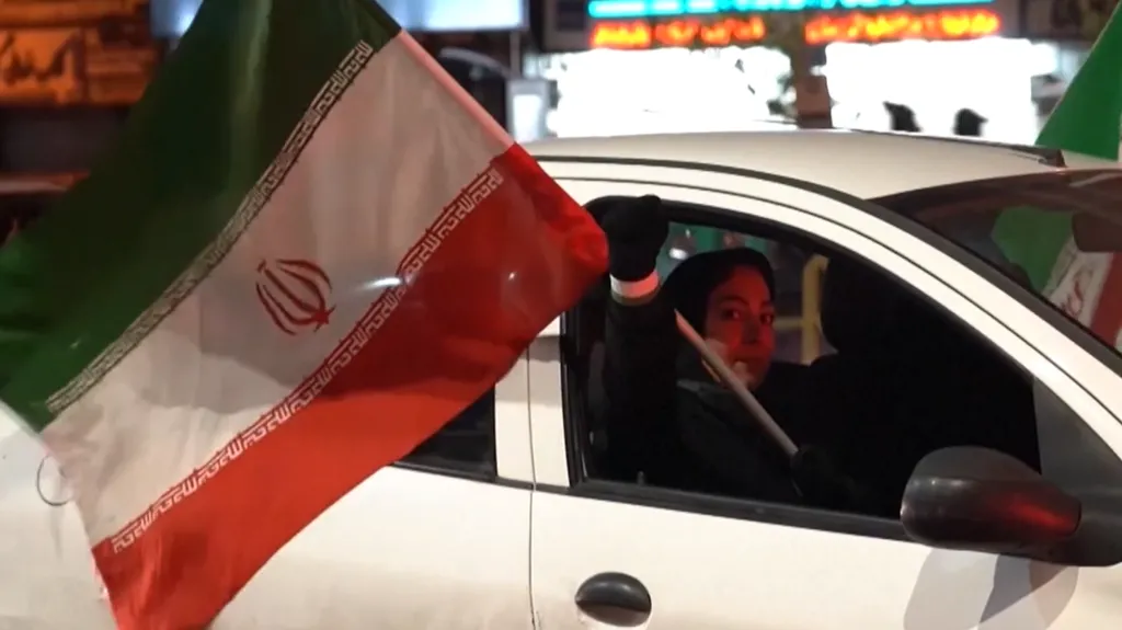Tehran Streets Flood with Supporters as US‑Iran Conditional Ceasefire Takes Hold