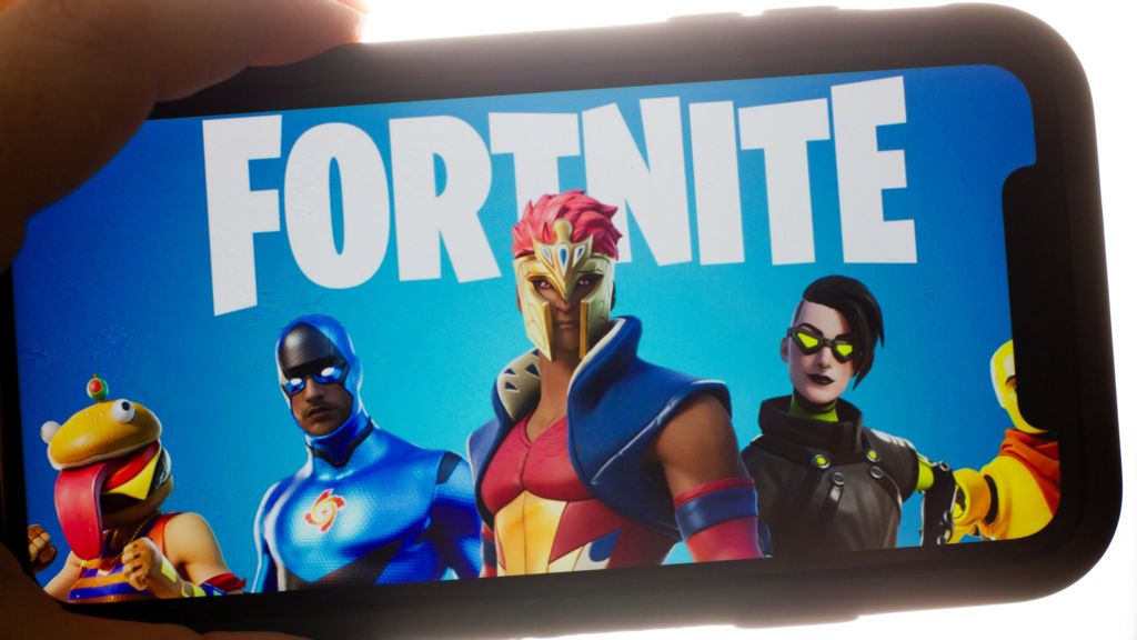 Fortnite Set To Return To Iphones Via Nvidia Cloud Gaming Service Bbc News