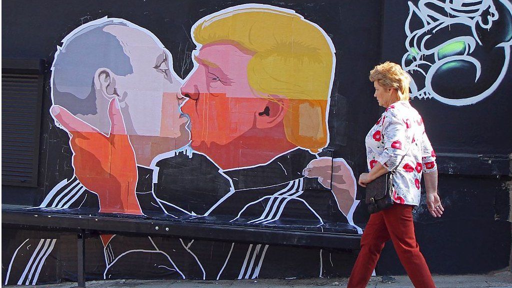Putin and Trump mural
