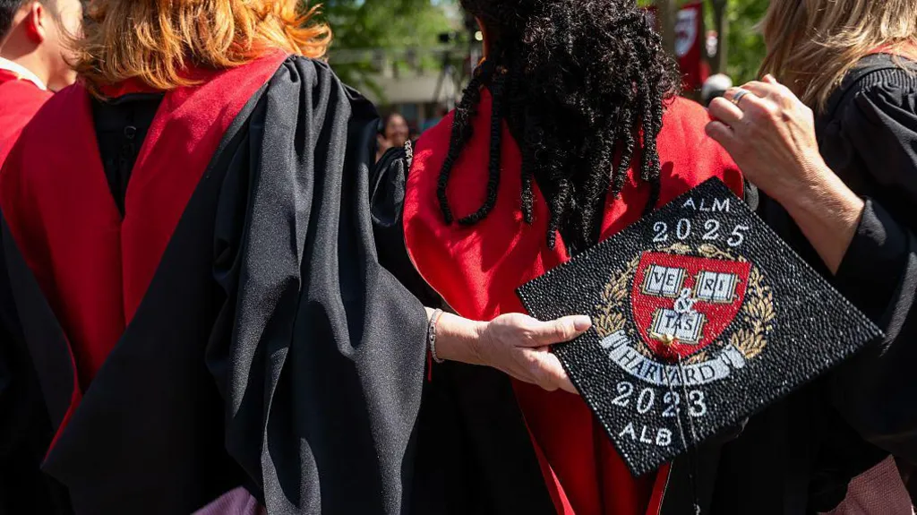 JUDGE BLOCKS HITLER-PRAISING FELON DONALD TRUMP’S LATEST ATTACK ON EDUCATION 🇺🇸